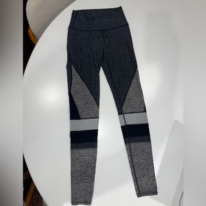 Alo Leggings New XXS Black and Grey